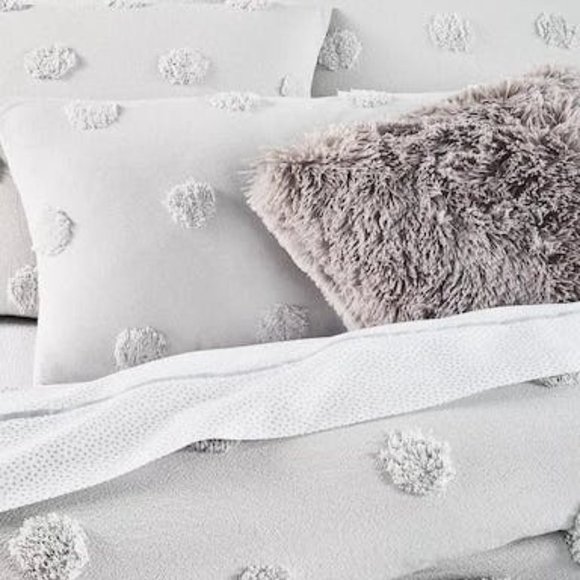 WHIM by Martha Stewart Collection 3-PC. Tufted-Chenille Dot Full/Queen Comforter - Picture 2 of 5